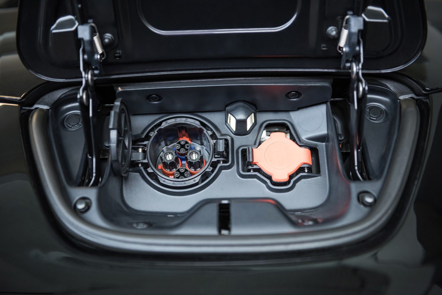 electric-car-fuel-socket electric-car-fuel-socket
