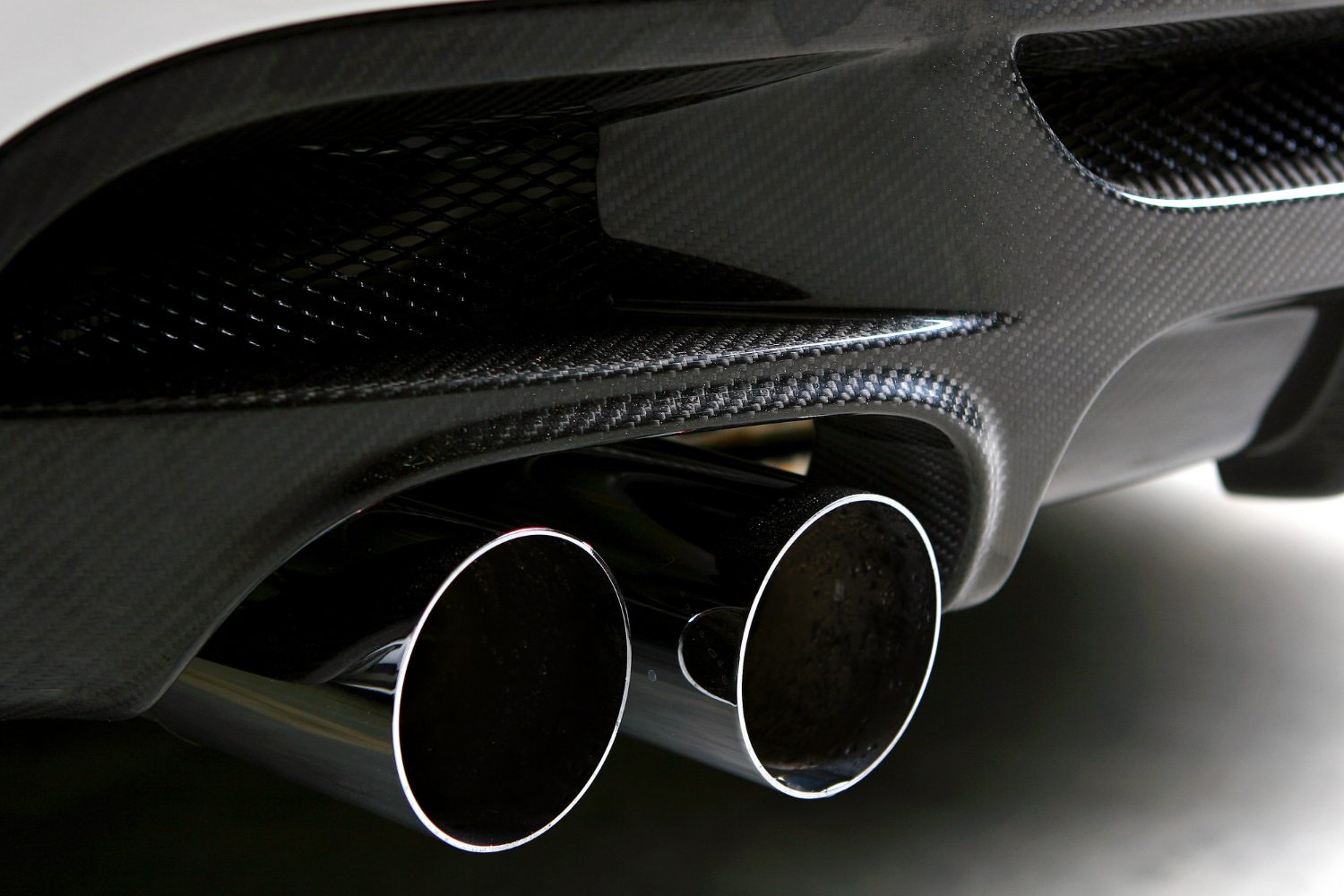 new-car-pipes Auto & Tire